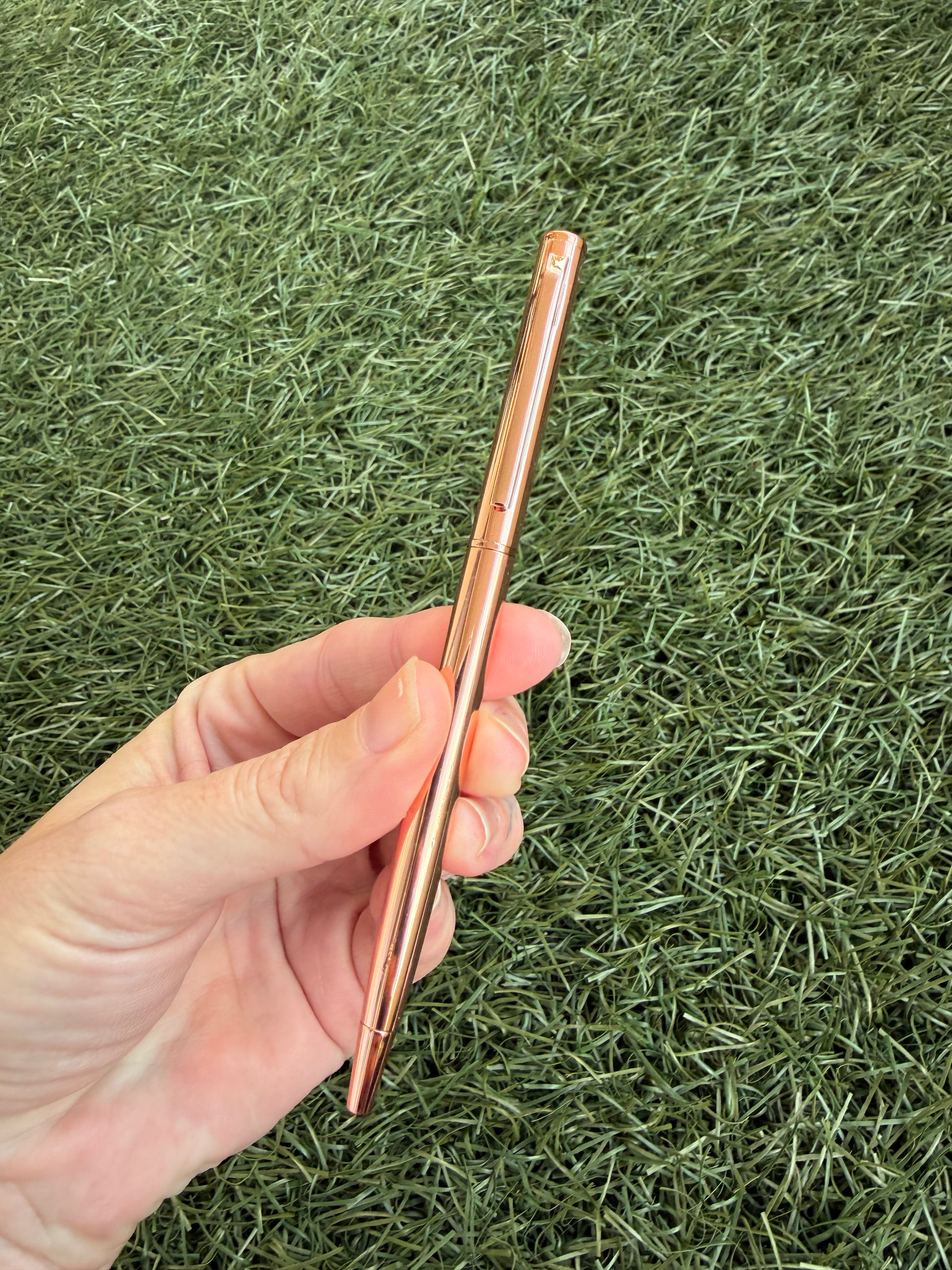 stylo à bille coloré EmjyShop

stylo à bille ergonomique pour bureau

stylo design papeterie créative

ensemble de stylos à bille originaux

stylo à bille fluide pour écriture confortable