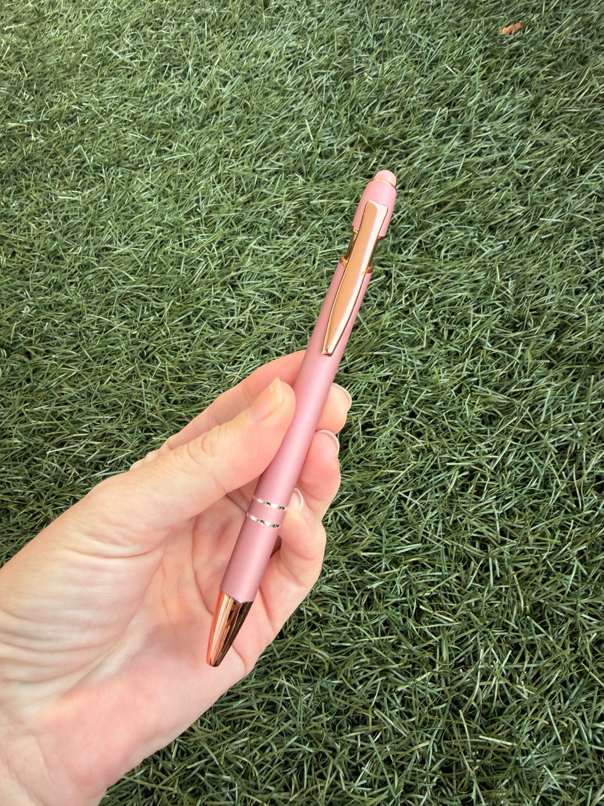 stylo à bille coloré EmjyShop

stylo à bille ergonomique pour bureau

stylo design papeterie créative

ensemble de stylos à bille originaux

stylo à bille fluide pour écriture confortable