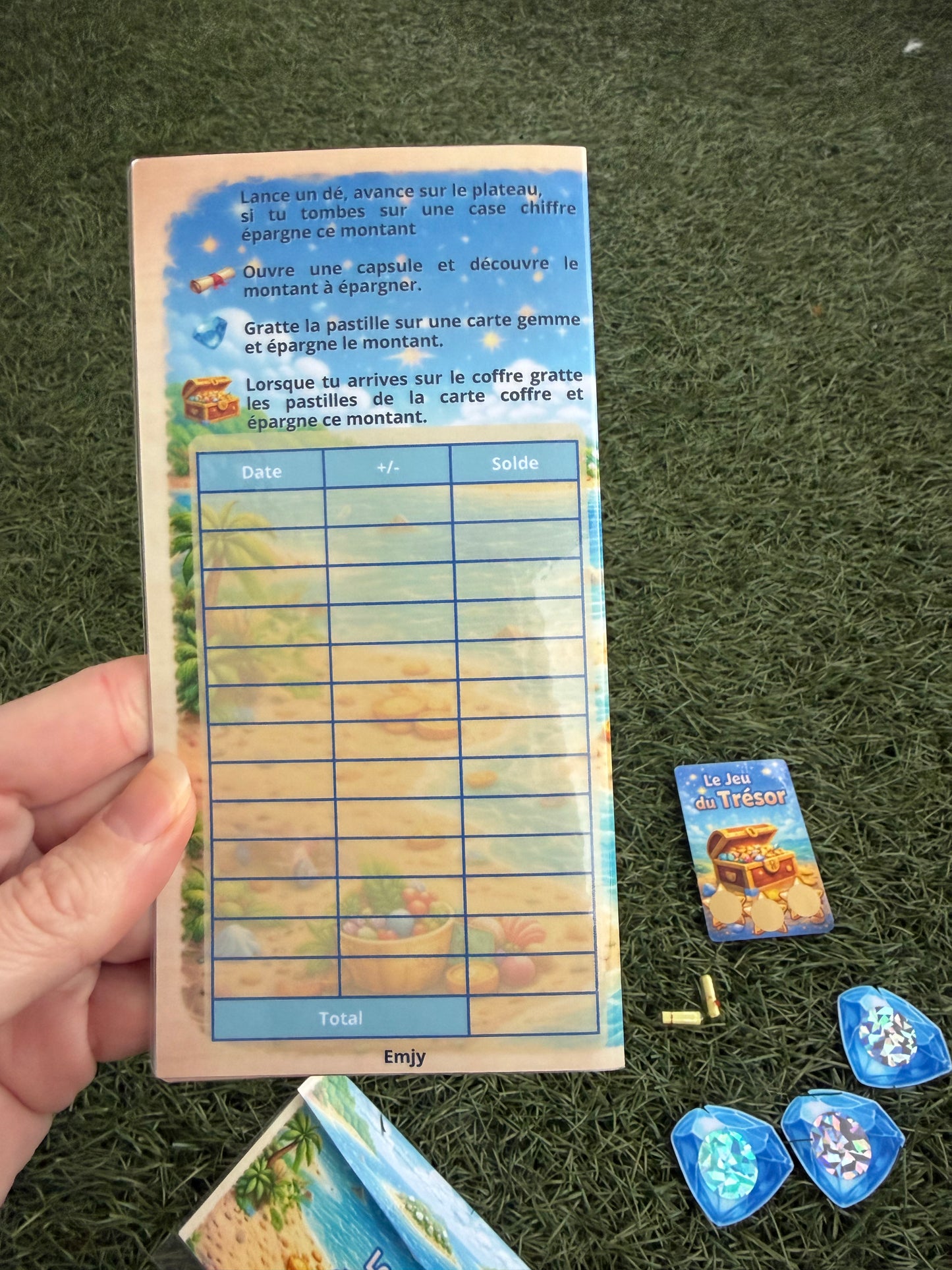 Le jeu du trésor - plateau de jeu avec 4 cartes a gratter, capsules et enveloppe scratch